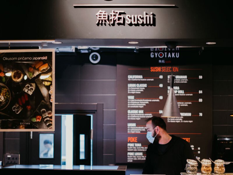 Gyotaku sushi bar - Little girl