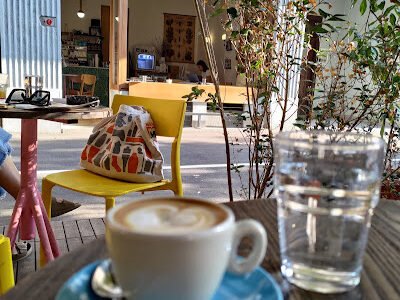 Cogito Coffee Shop / Deželićeva